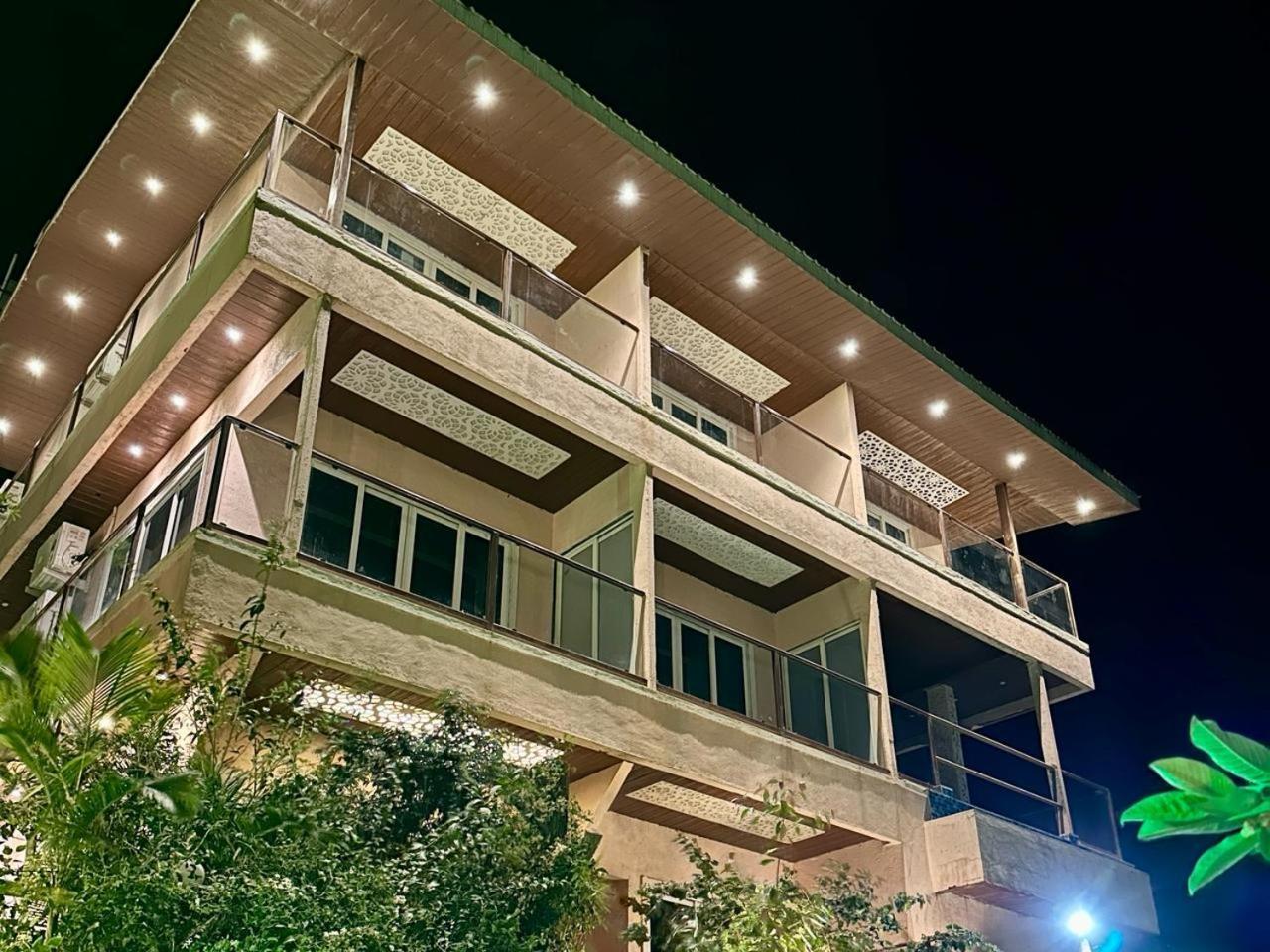Hollywood Palace Resort Panchgani Exterior foto