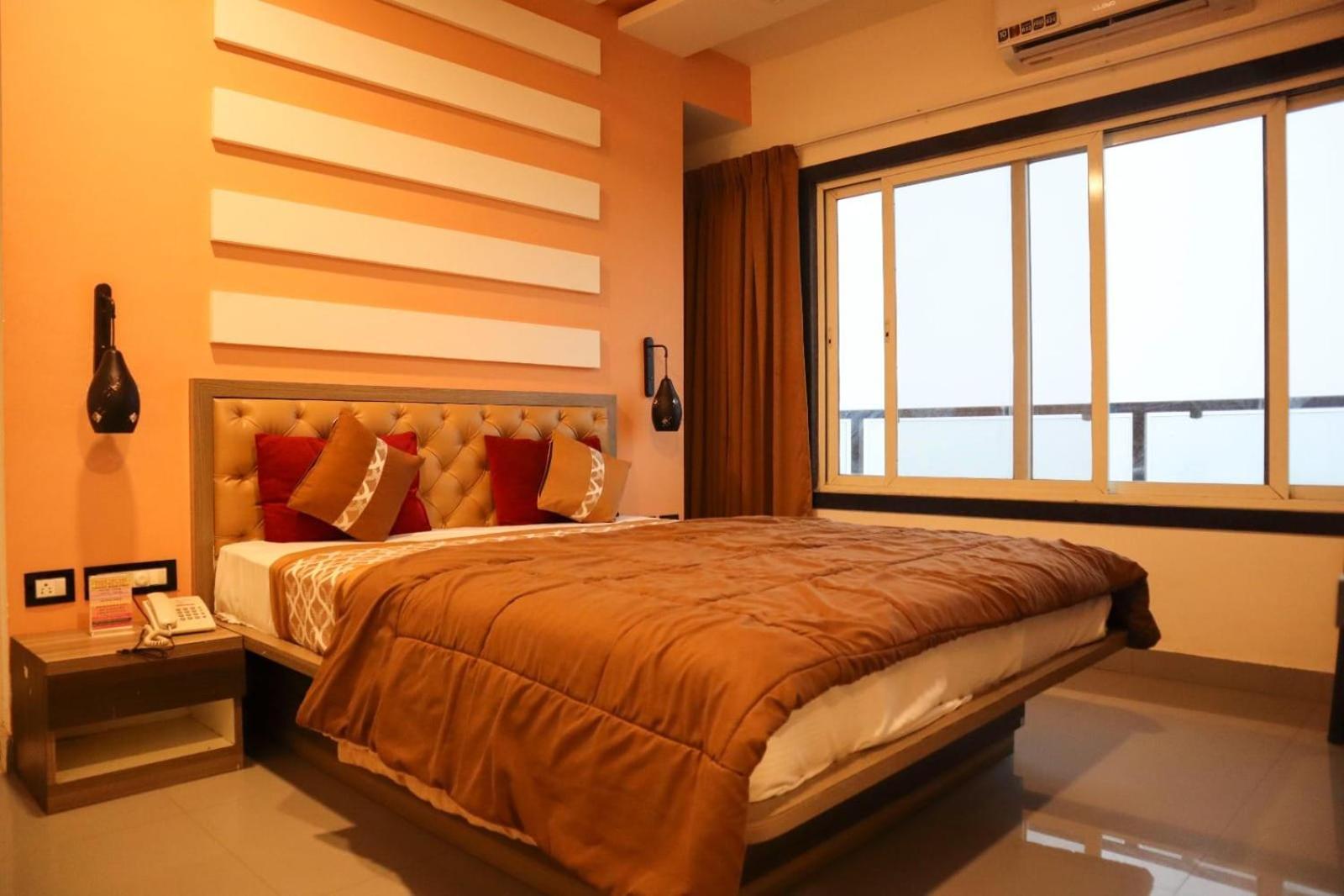 Hollywood Palace Resort Panchgani Exterior foto