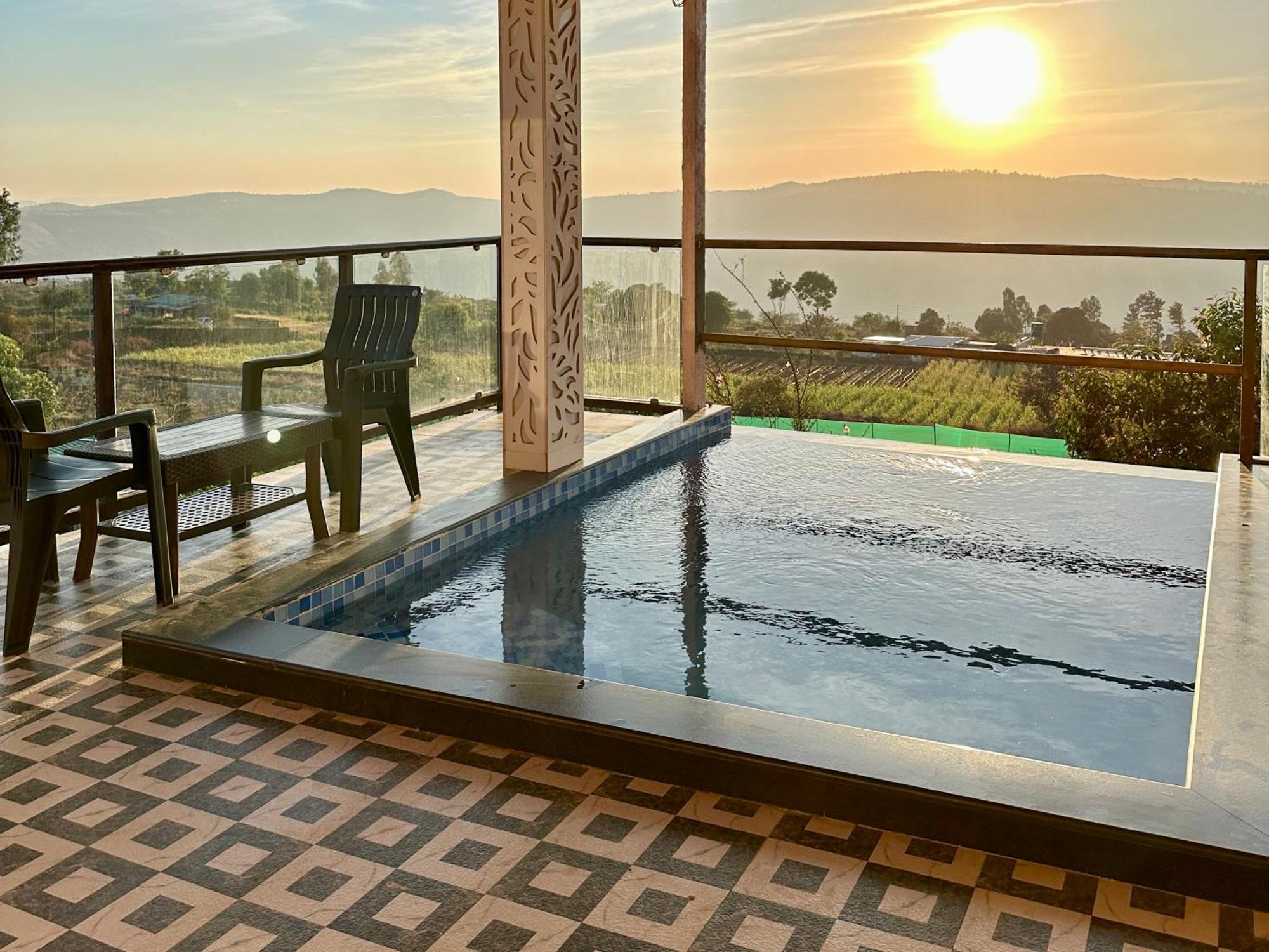 Hollywood Palace Resort Panchgani Exterior foto